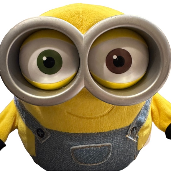 Minions Movie - Sing 'N Dance Bob - 8.5” Interactive Minion - 2015 (#95) TESTED - Picture 2 of 8